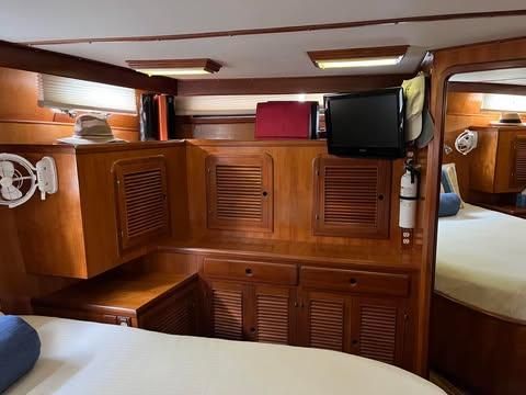 1987 Kha Shing Sundeck