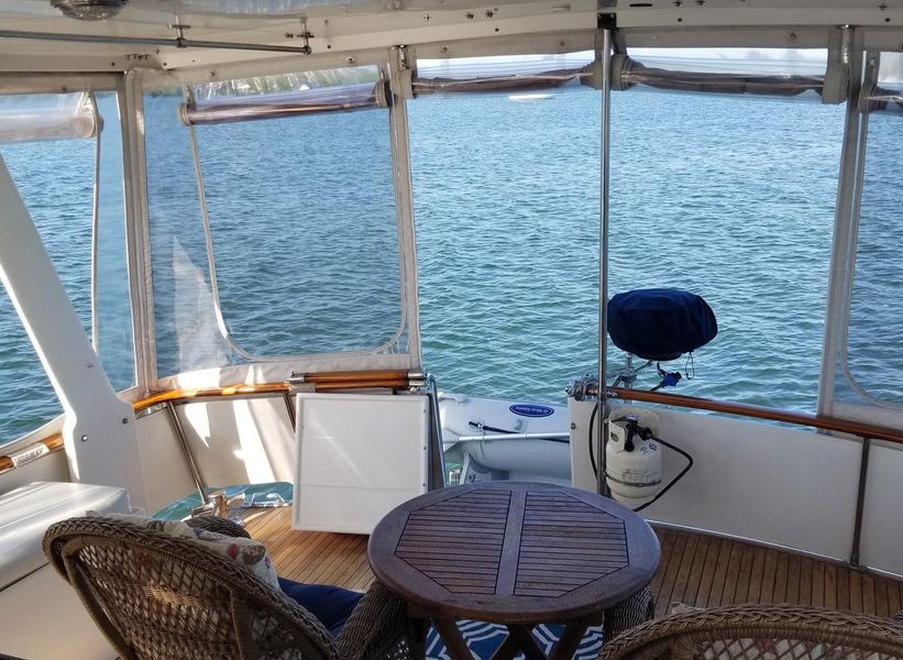 1987 Kha Shing Sundeck