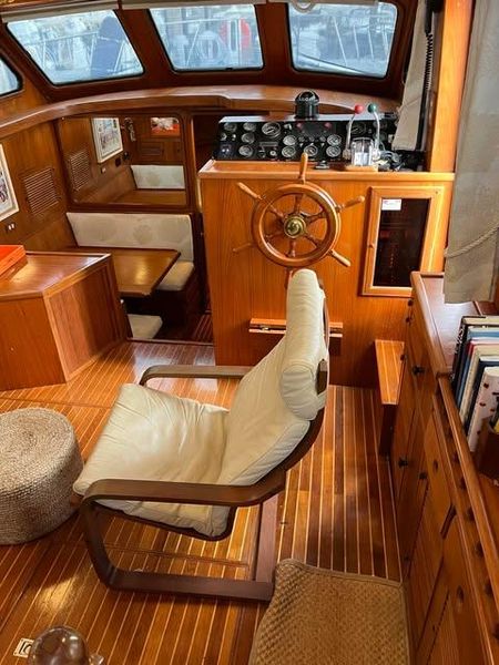 1987 Kha Shing Sundeck