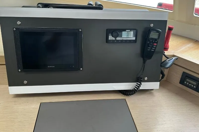 Neptunite Yacht Photos Pics SAONA 47 - 2018