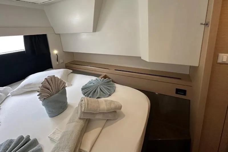 Neptunite Yacht Photos Pics SAONA 47 - 2018