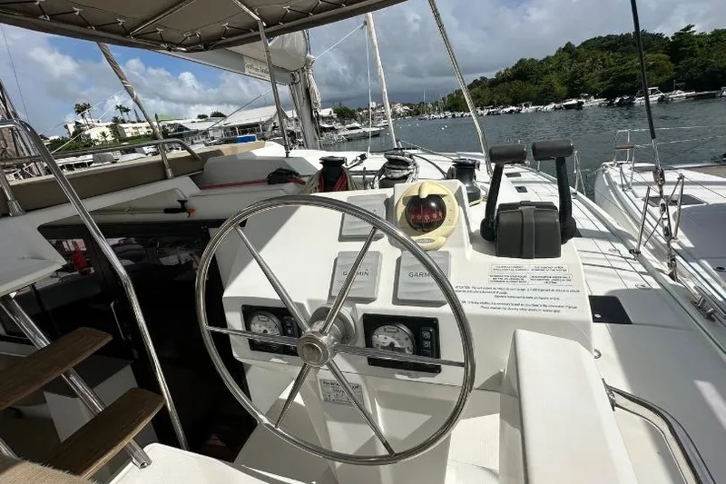 Neptunite Yacht Photos Pics SAONA 47 - 2018