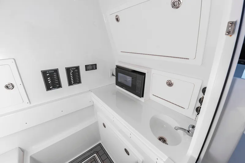 Talkin Trash Yacht Photos Pics 