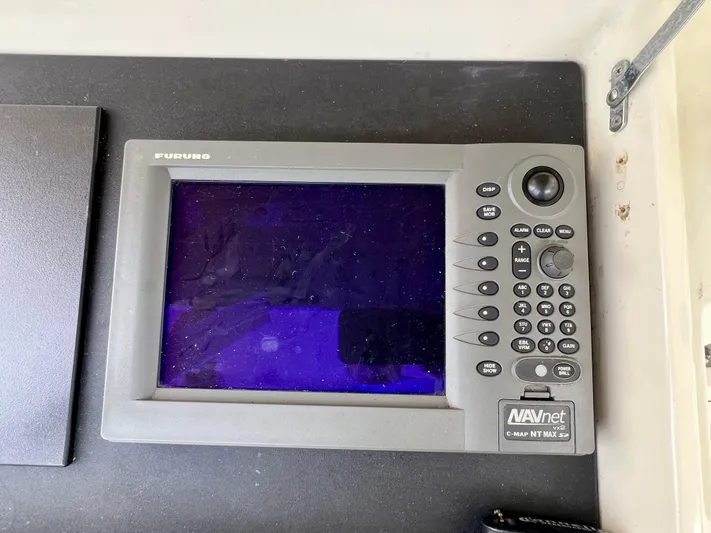 White Shark Yacht Photos Pics Furuno NAVnet VX2 marine navigation system on 1988 Hatteras 48 Convertible yacht.