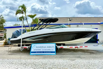 Hurricane SunDeck 2690 OB