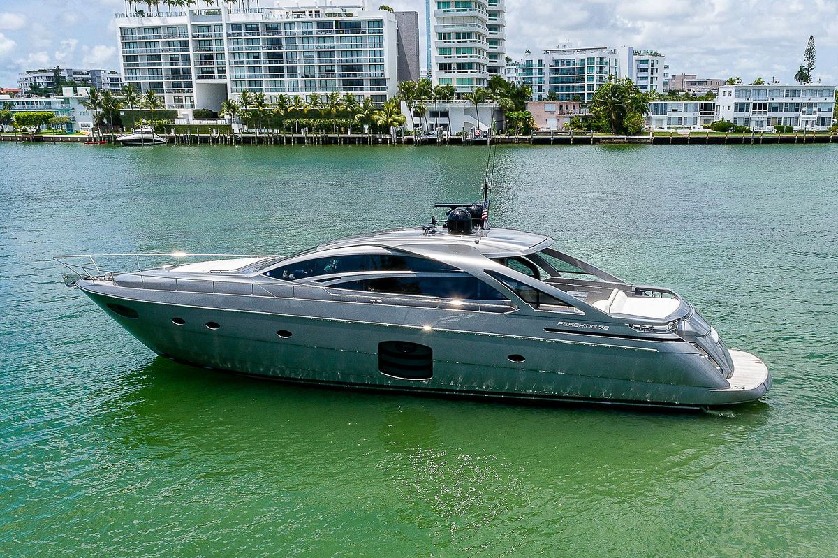 2015 Pershing 70 