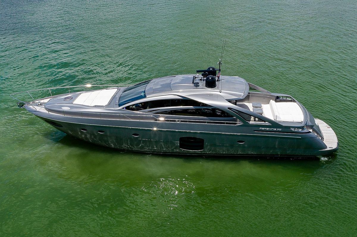 2015 Pershing 70 