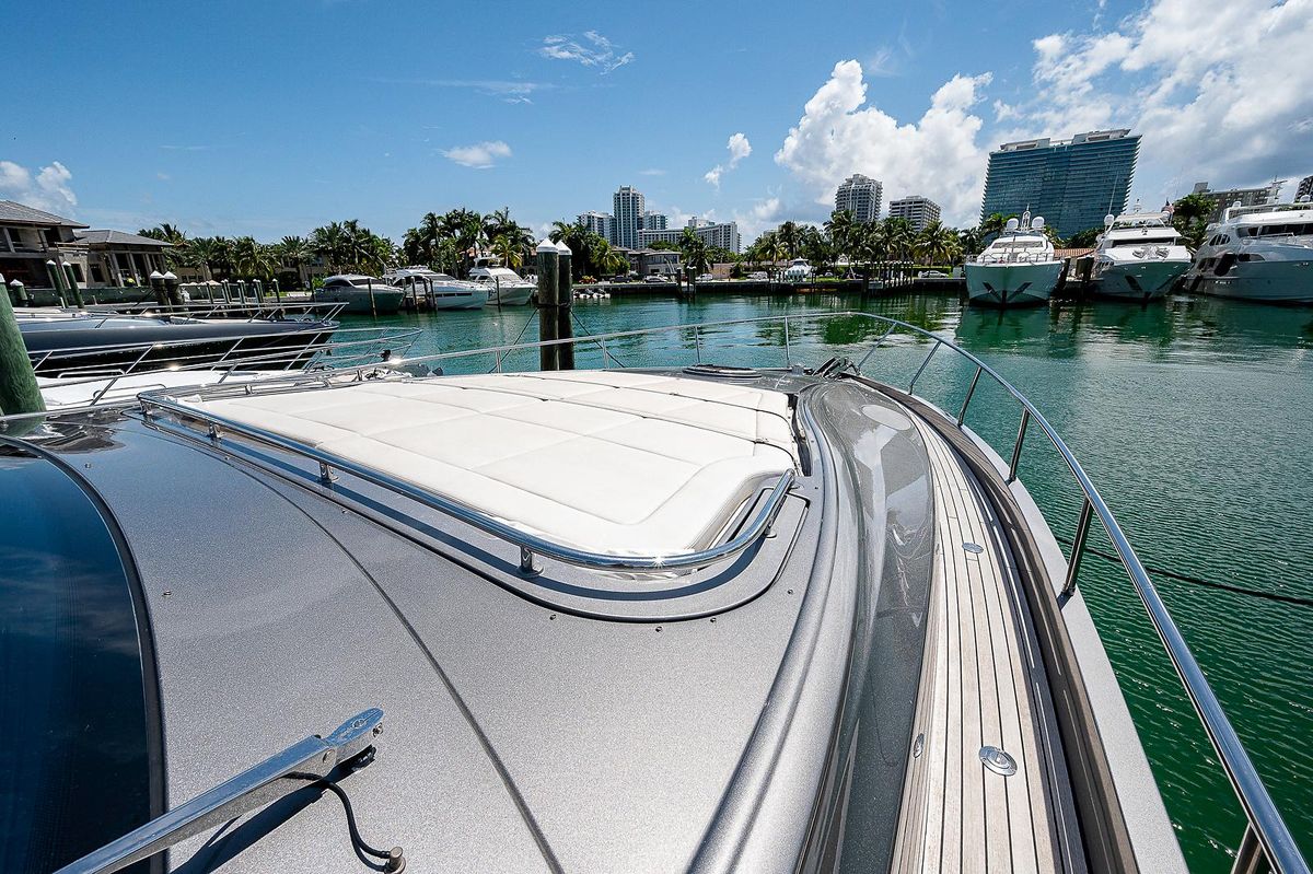 2015 Pershing 70 
