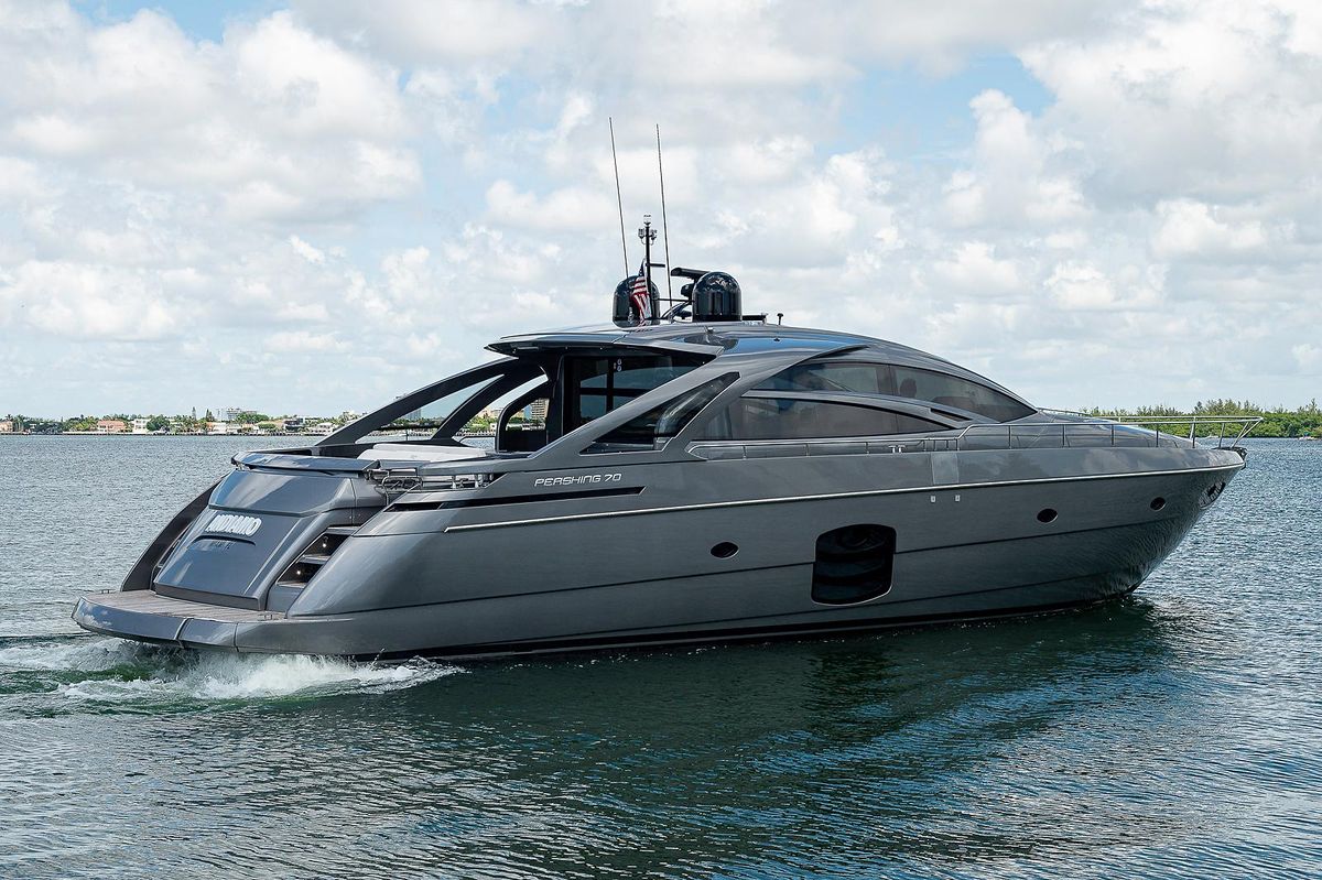 2015 Pershing 70 