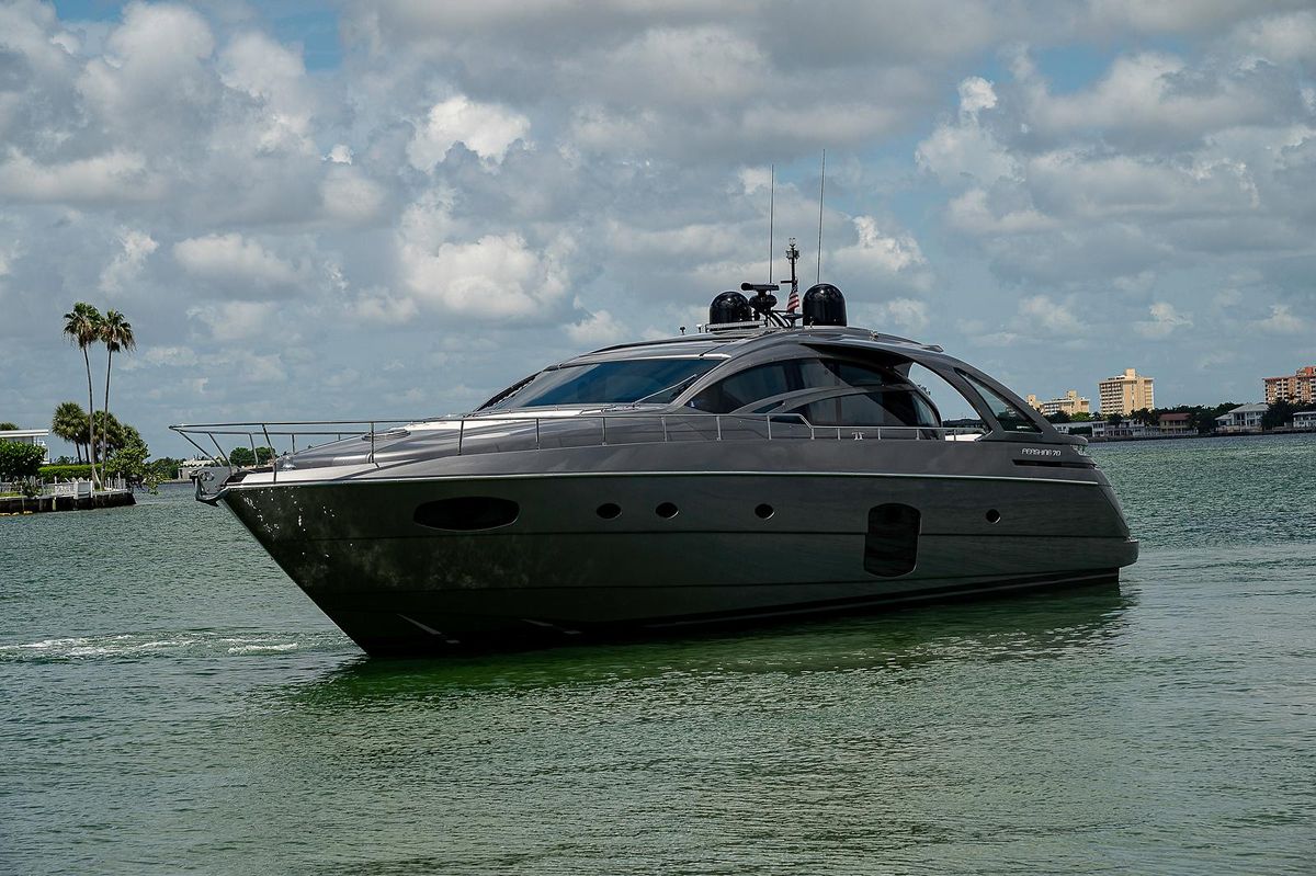 2015 Pershing 70 