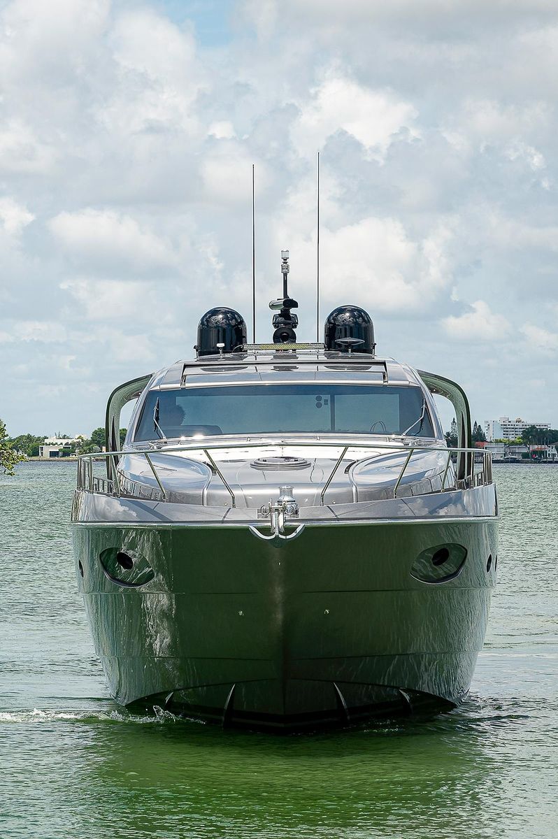 2015 Pershing 70 