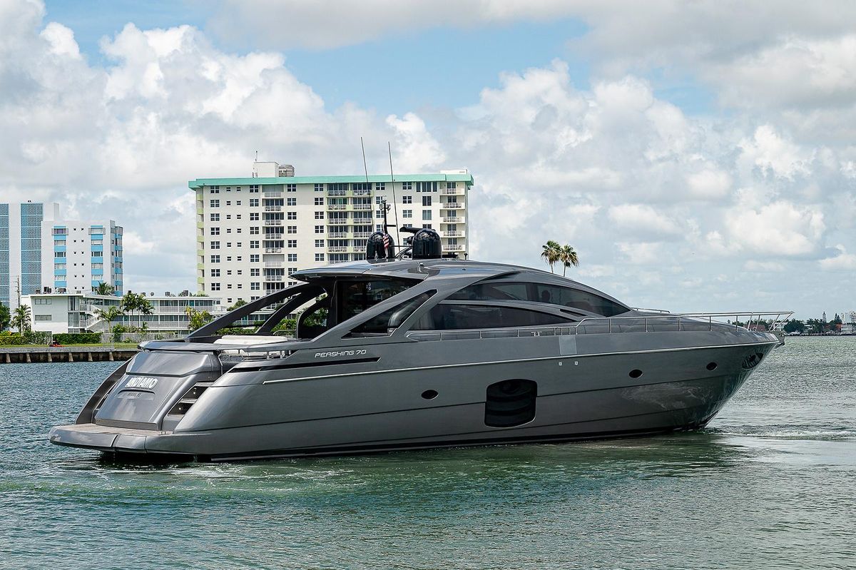 2015 Pershing 70 