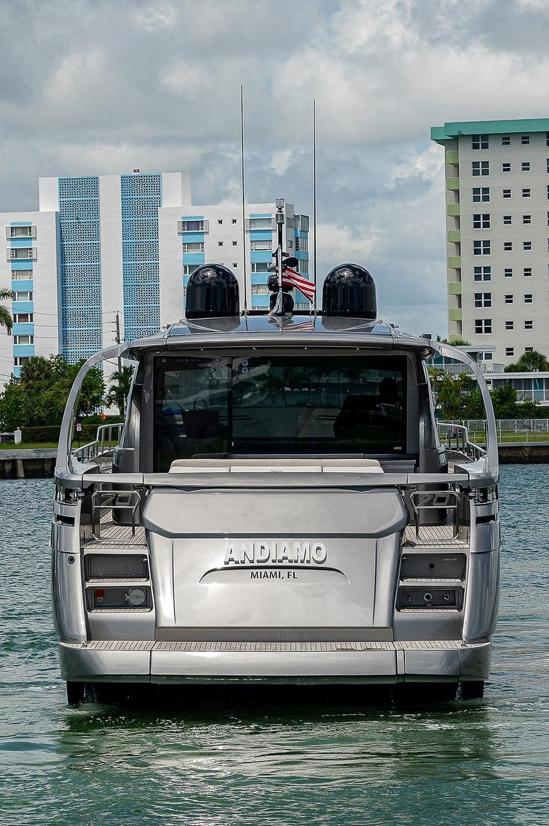 2015 Pershing 70 