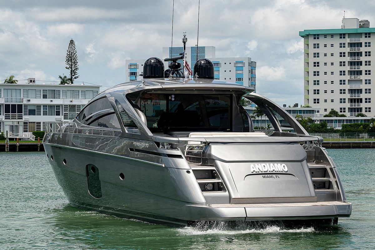2015 Pershing 70 