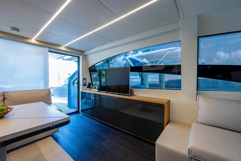 Andiamo Yacht Photos Pics 