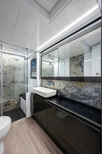 Andiamo Yacht Photos Pics 