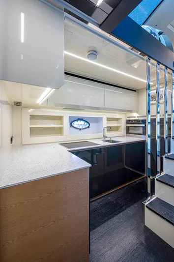 Andiamo Yacht Photos Pics 