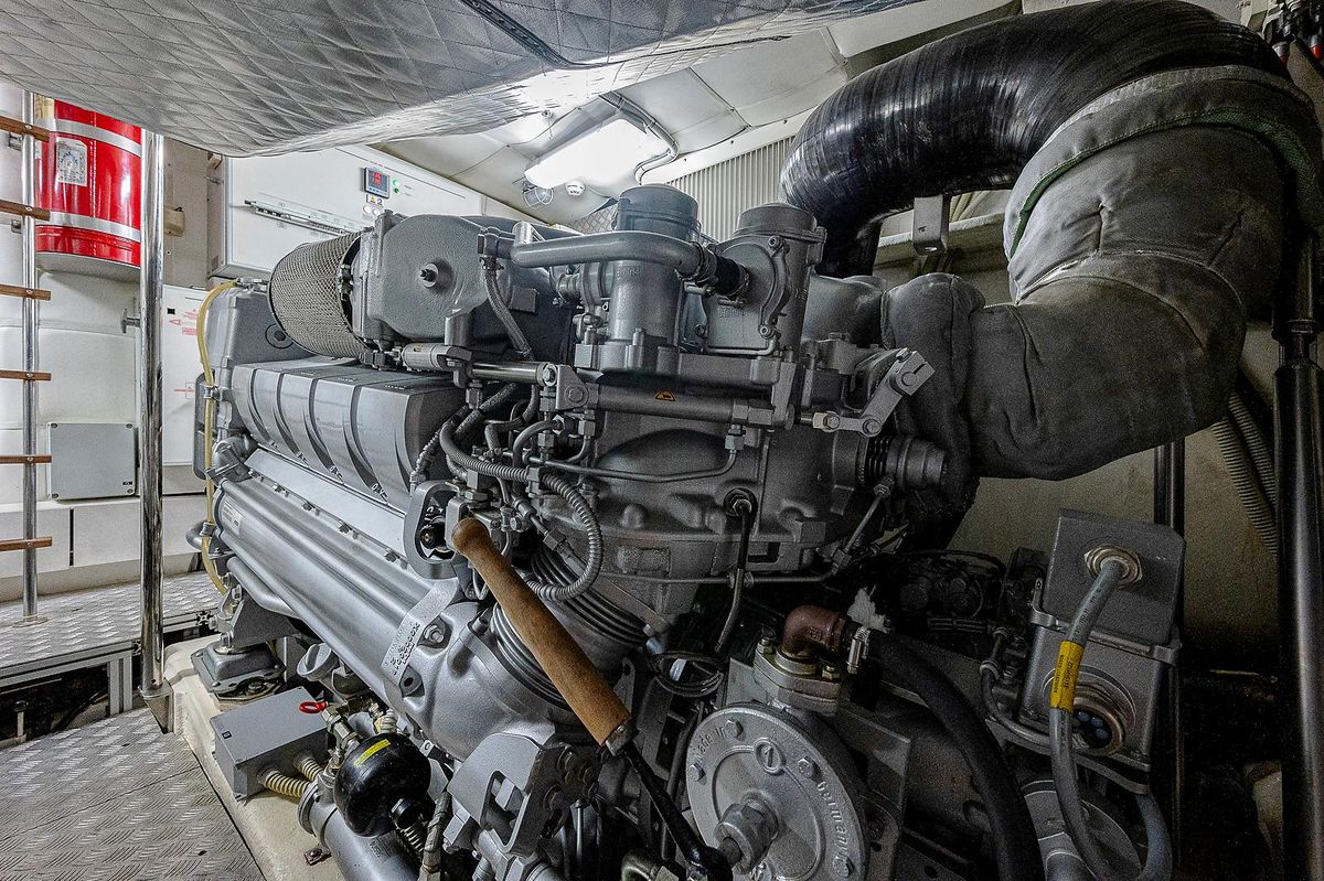 2015 Pershing 70 