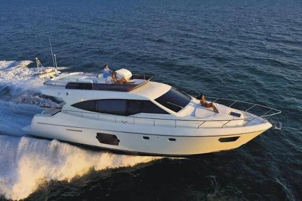 2012 Ferretti Yachts Ferretti 530