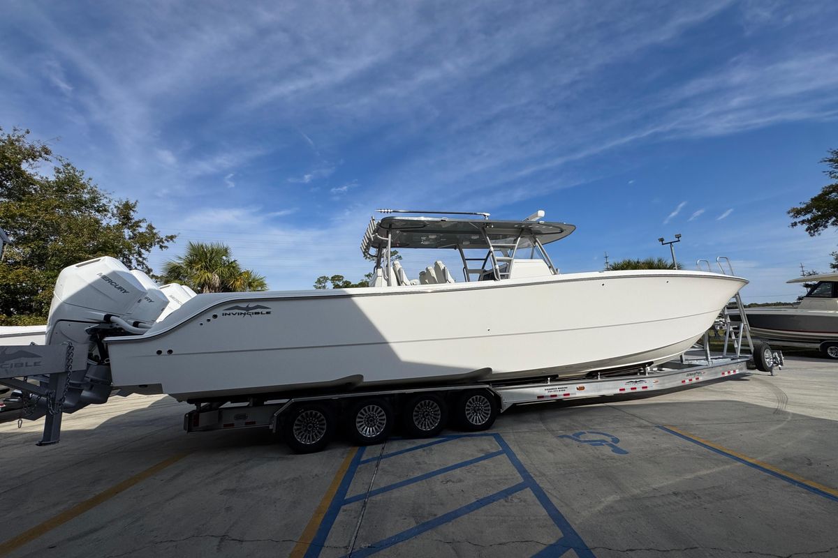 2023 Invincible 45 