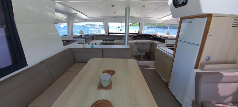 Tolkien II Yacht Photos Pics 