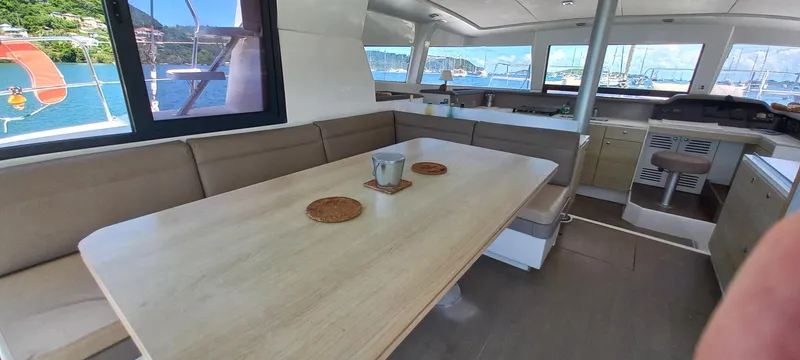 Tolkien II Yacht Photos Pics 