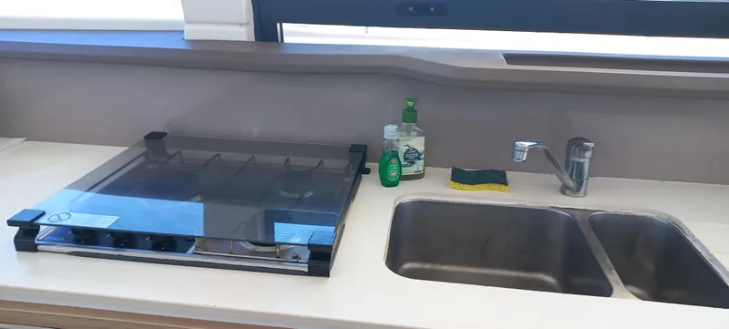 Tolkien II Yacht Photos Pics 