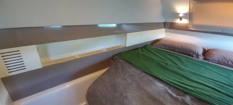 Tolkien II Yacht Photos Pics 