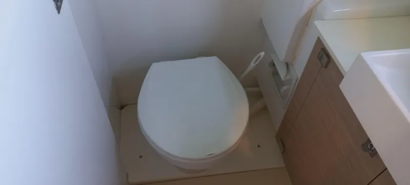 Tolkien II Yacht Photos Pics 