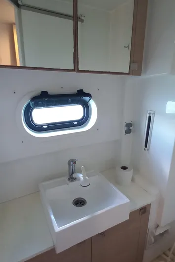 Tolkien II Yacht Photos Pics 