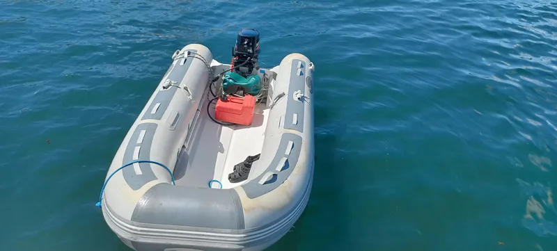 Tolkien II Yacht Photos Pics 