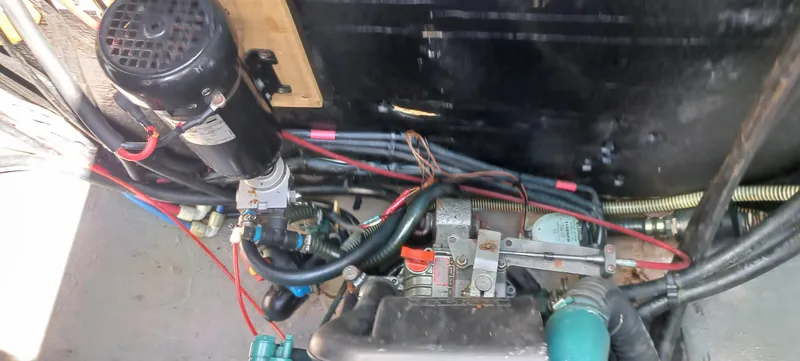 Tolkien II Yacht Photos Pics 