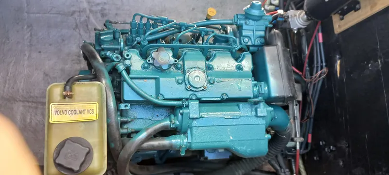 Tolkien II Yacht Photos Pics 