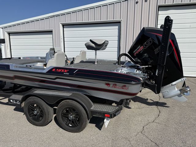 Bass Cat Lynx STS