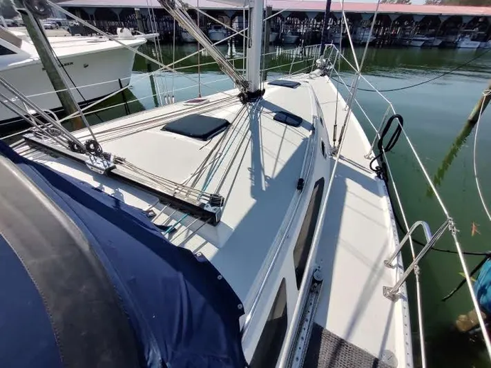 Full Circle Yacht Photos Pics 