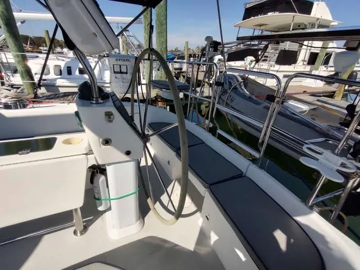 Full Circle Yacht Photos Pics 