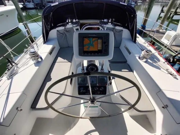 Full Circle Yacht Photos Pics 