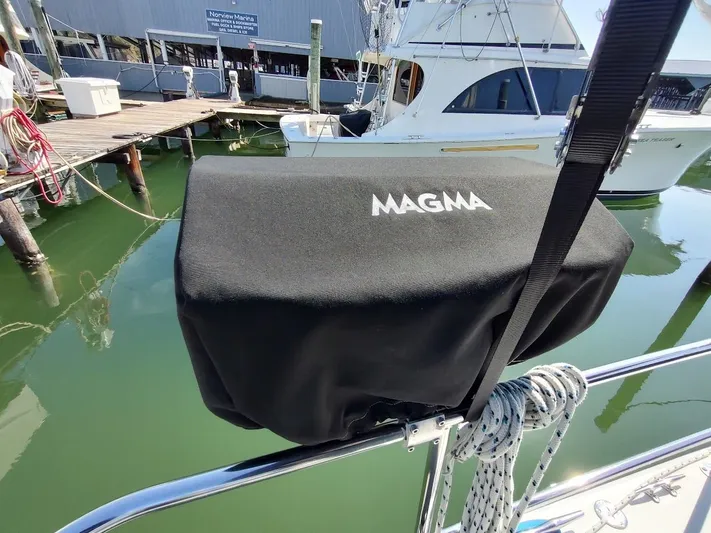 Full Circle Yacht Photos Pics 