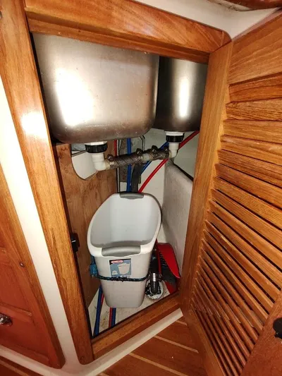 Full Circle Yacht Photos Pics 