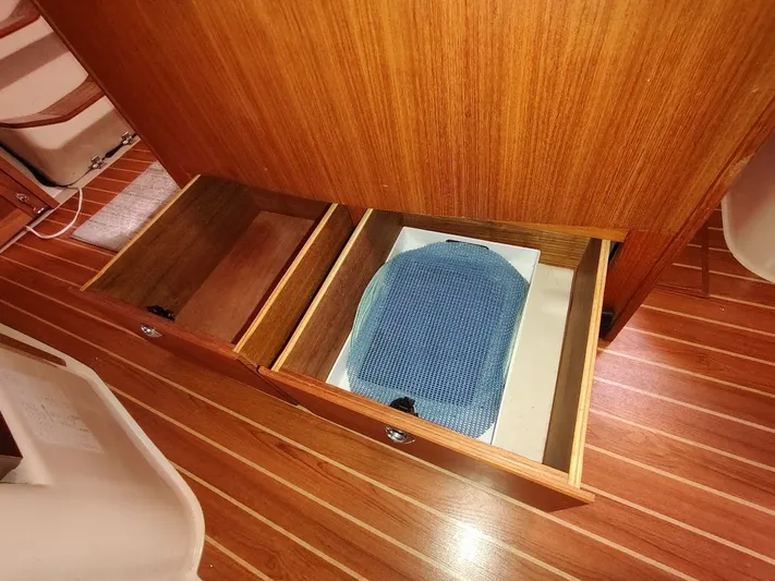 Full Circle Yacht Photos Pics 