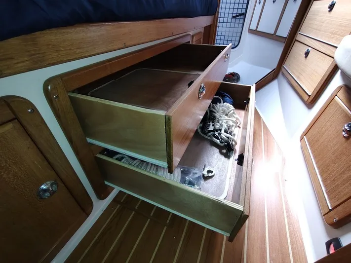 Full Circle Yacht Photos Pics 