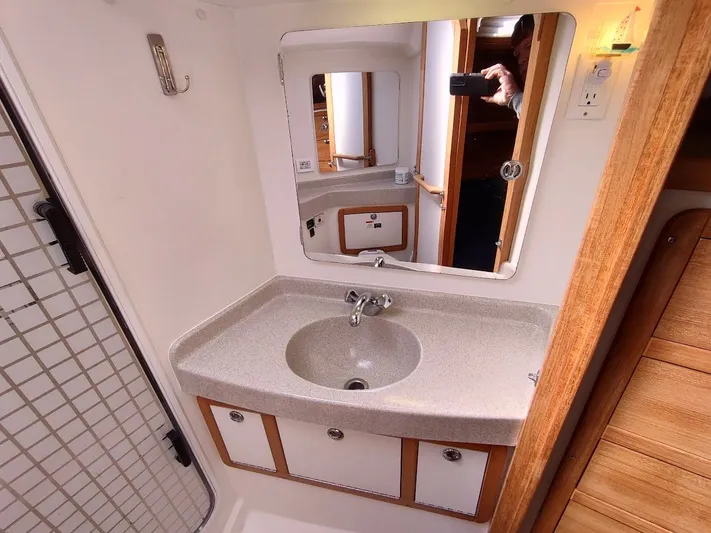 Full Circle Yacht Photos Pics 