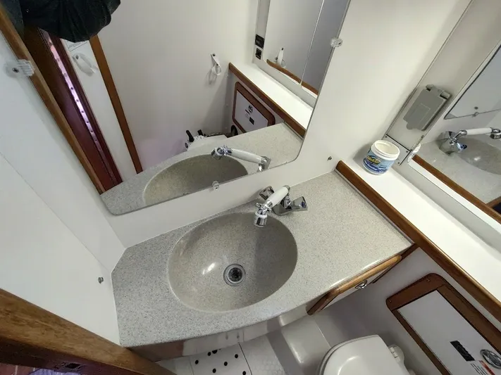 Full Circle Yacht Photos Pics 