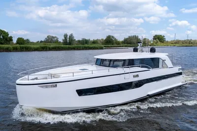 StormYachts X 53F