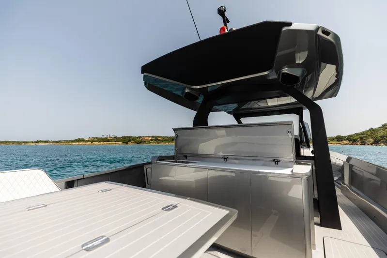  Yacht Photos Pics Maori 46 Outboard 2026 on calm waters, modern design.