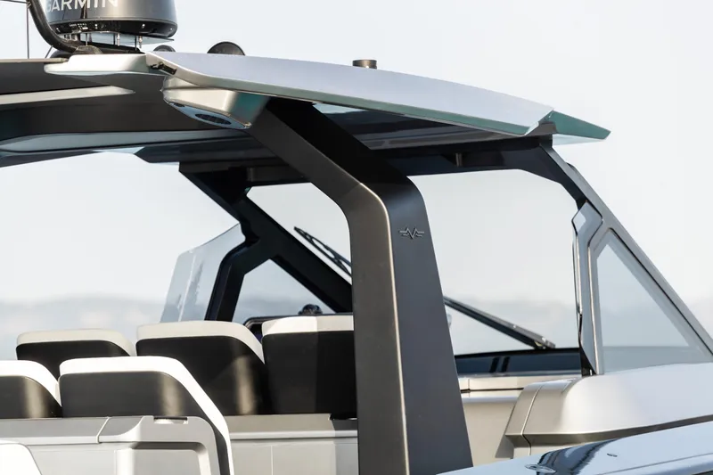  Yacht Photos Pics Maori 46 Outboard 2026, modern boat design with sleek lines.