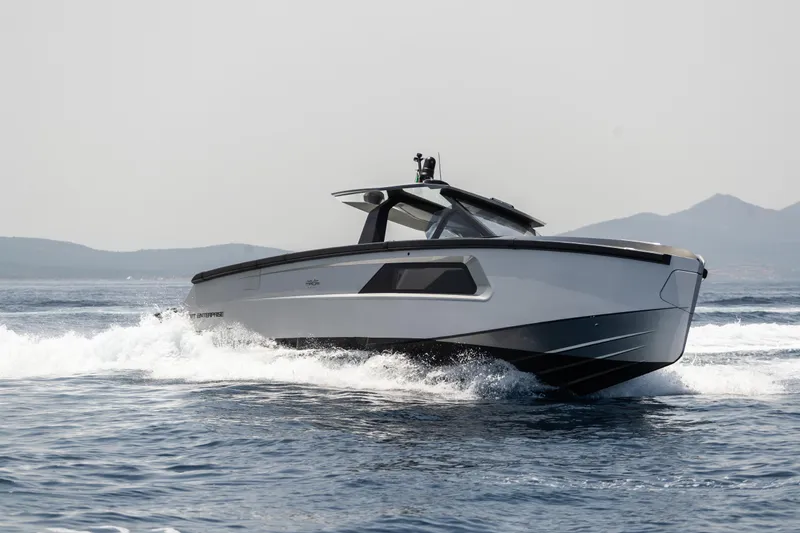  Yacht Photos Pics Maori 46 Outboard 2026 on water, sleek modern design.