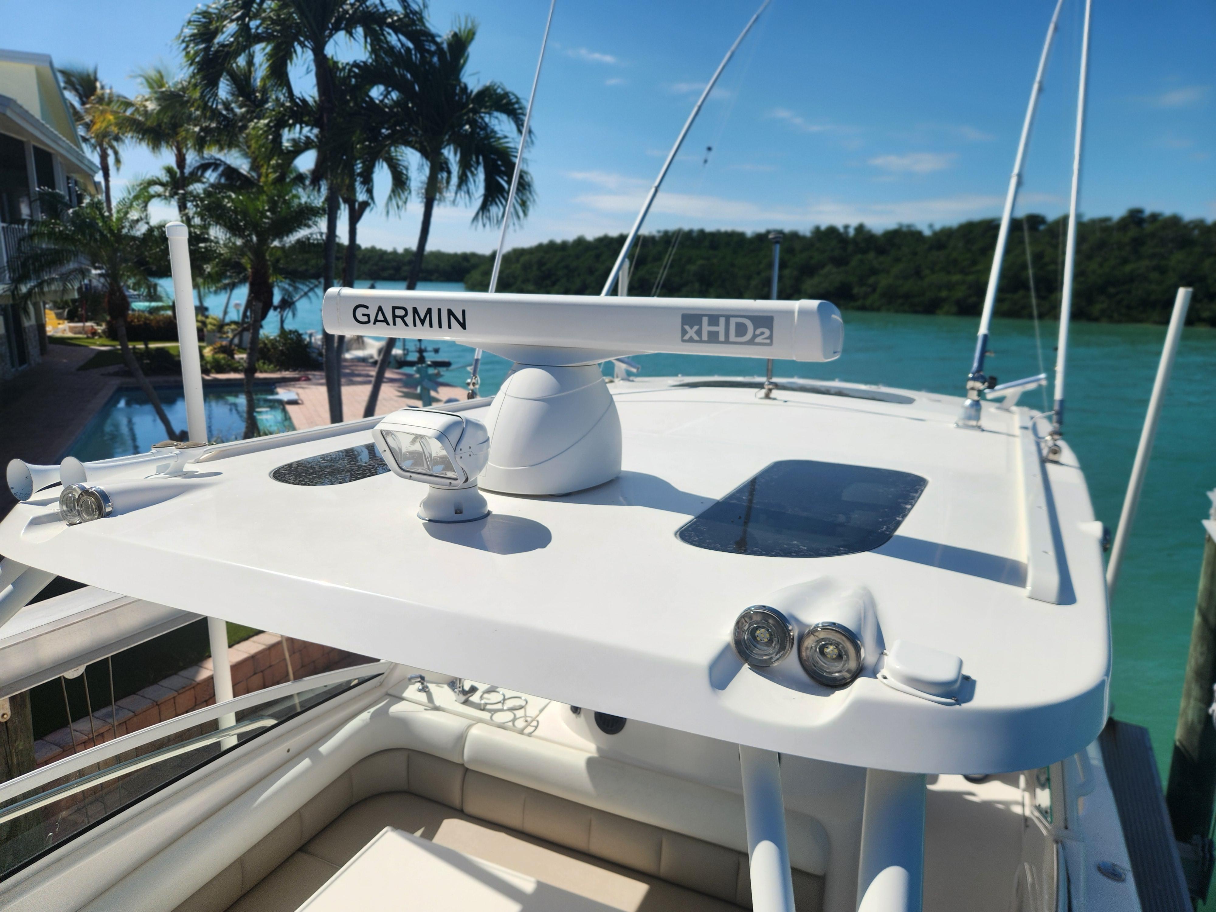 2014 Everglades 350LX Express Cruiser for sale YachtWorld