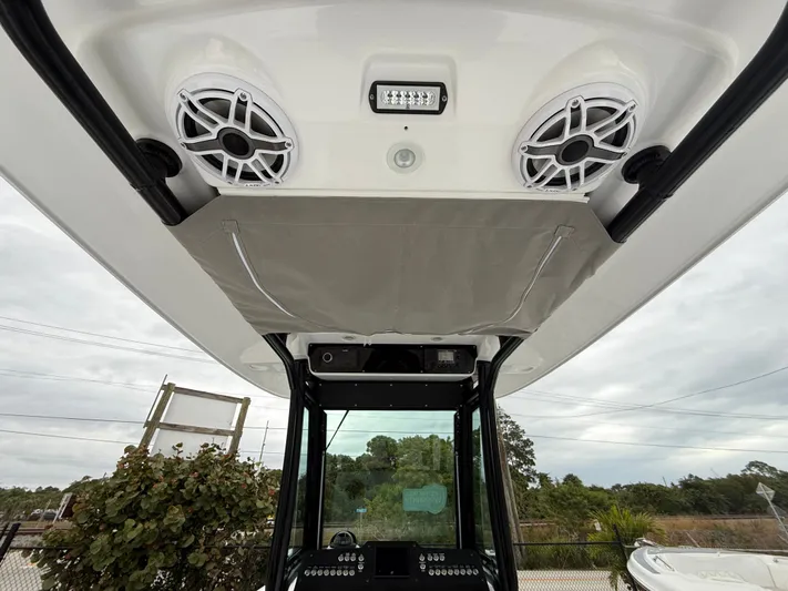  Yacht Photos Pics 2026 EVERGLADES 253 CC - Image 14