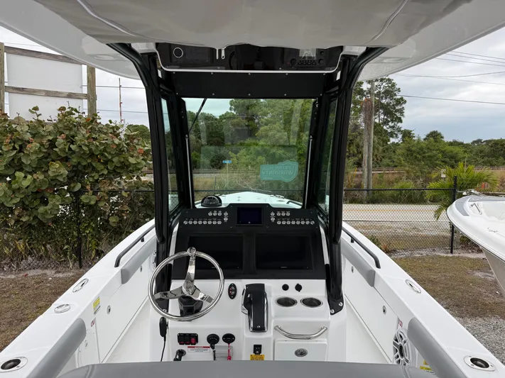  Yacht Photos Pics 2026 EVERGLADES 253 CC - Image 11